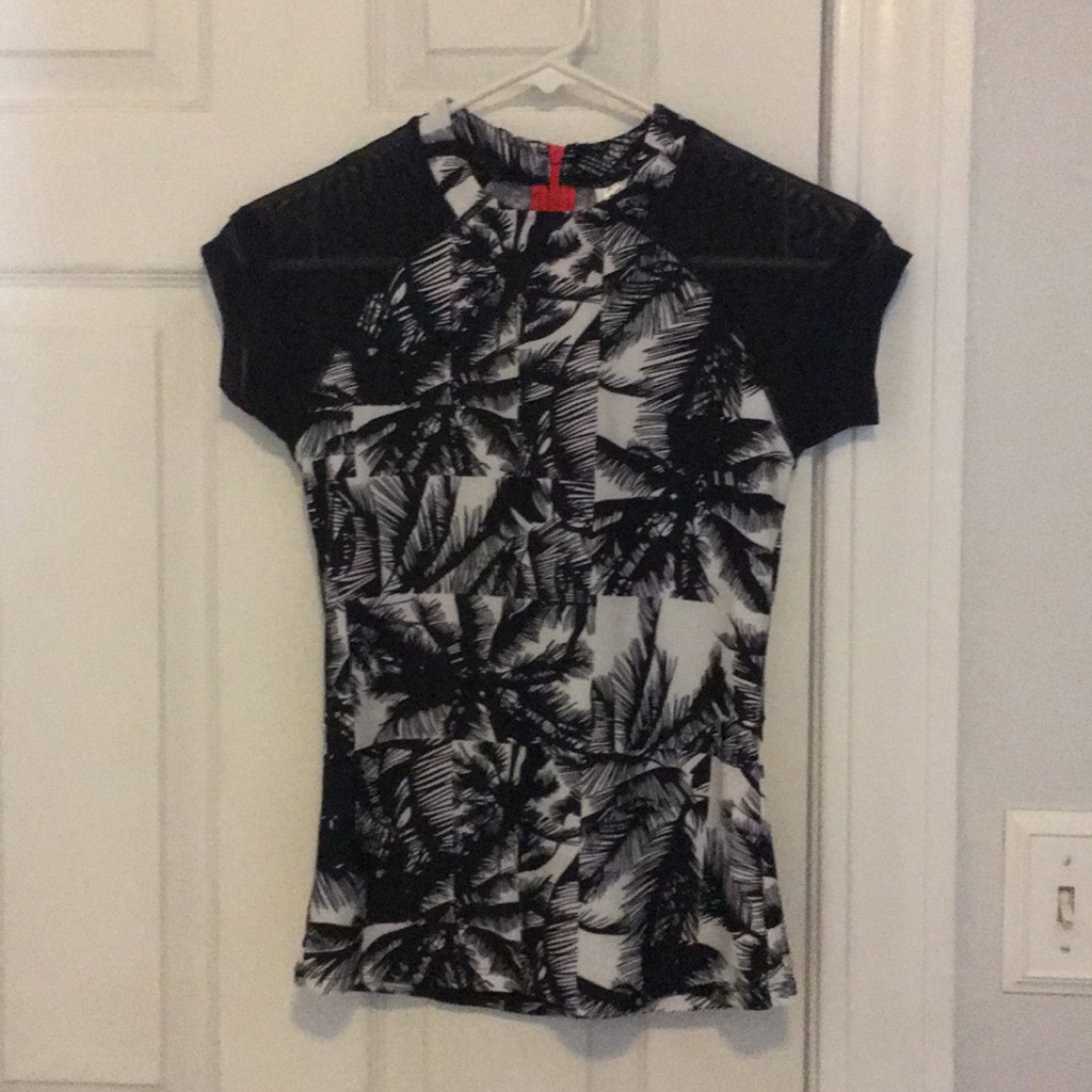 Fabletics Rash Guard